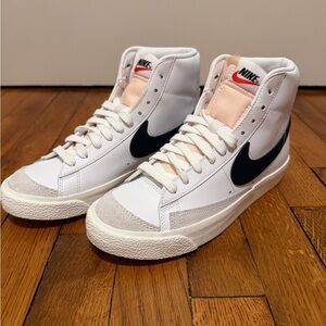 Nike High-Top Sneakers in White and Black with Peach Accents